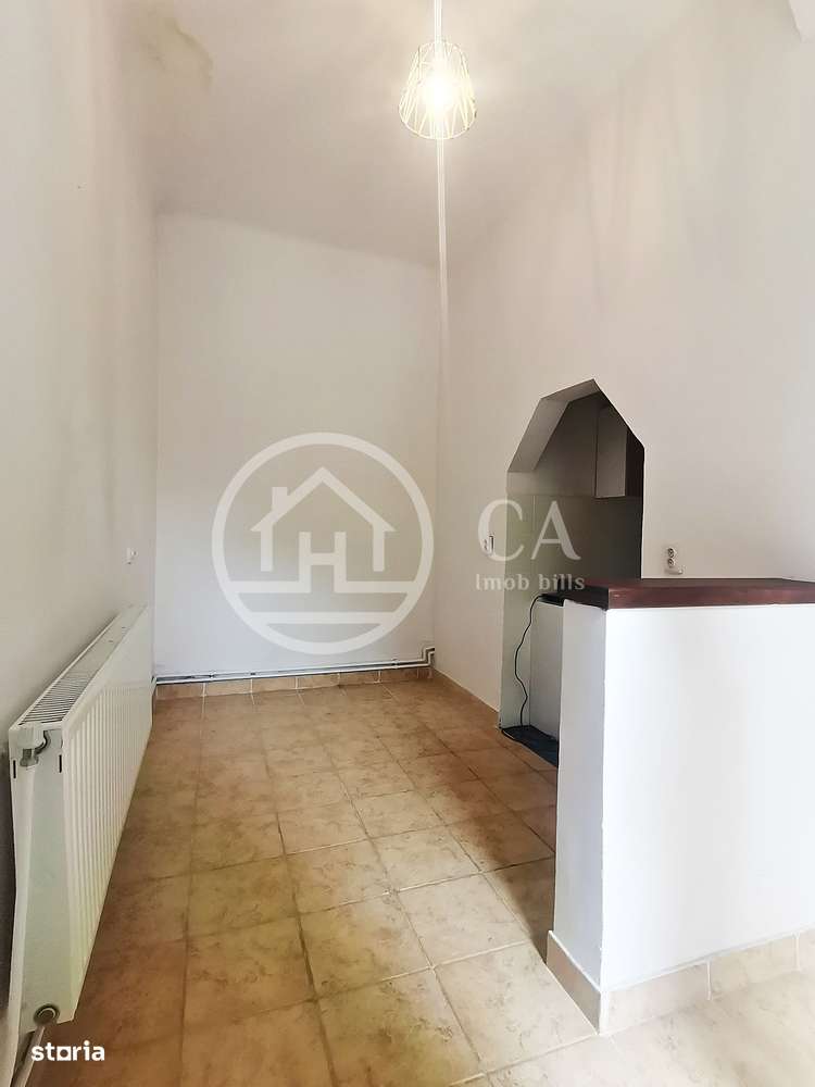 Apartament cu 1 camera la curte comuna de vanzare Central, Oradea - Imagine principală: 4/8