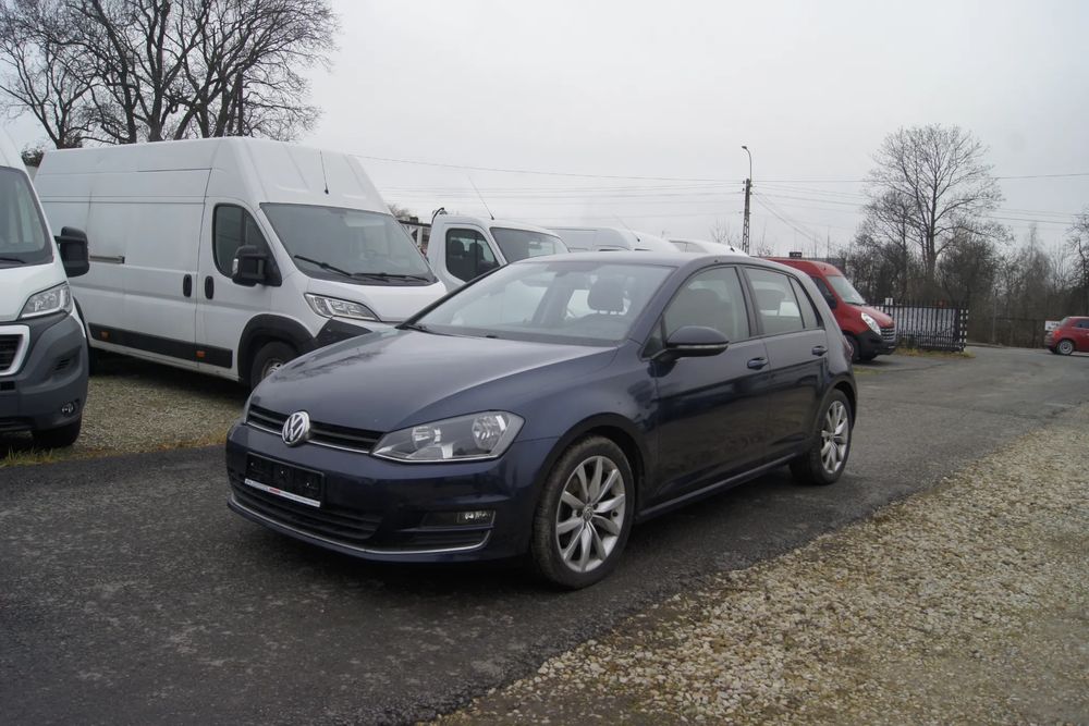 Volkswagen Golf VII 1.6 TDI DPF Highline 2013