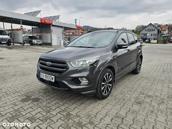 Ford Kuga - 1