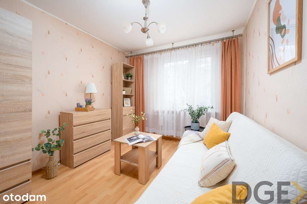 Przestronne z balkonem i osobną kuchnią - Pełny obrazek: 1/9