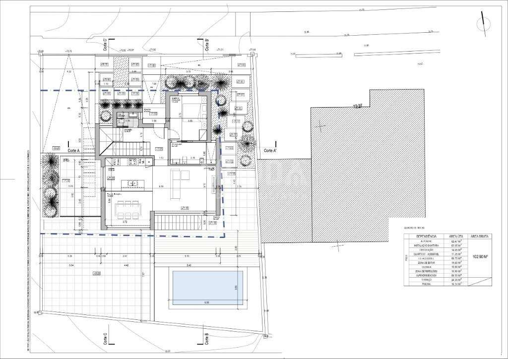 Moradia isolada de design contemporâneo nos Casais Mestre Mendo-18