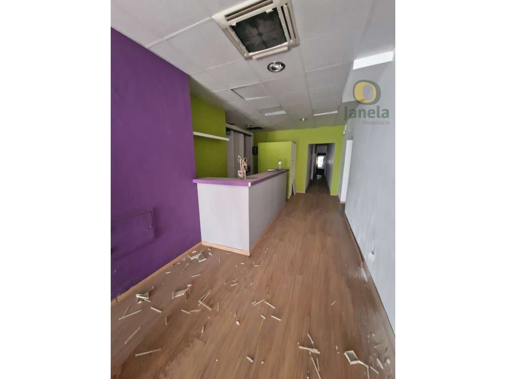 Loja - Antigo ginásio - Grande imagem: 4/4