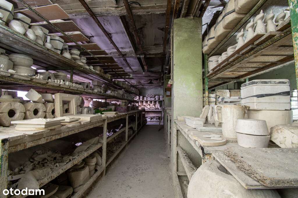 Na sprzedaż budynek usługowo- produkcyjny.-12