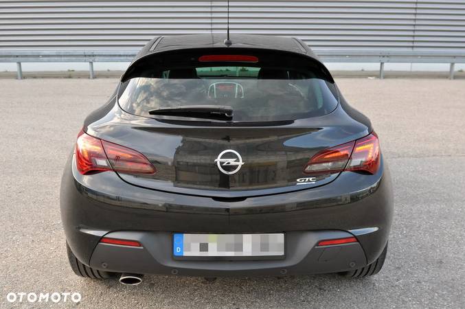 Opel Astra GTC 1.4 Turbo - 10