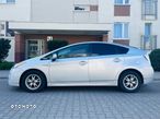 Toyota Prius (Hybrid) Comfort - 10