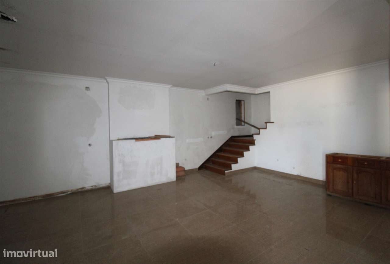 Moradia T3/ Anexos / Caranguejeira / Leiria - Grande imagem: 4/18