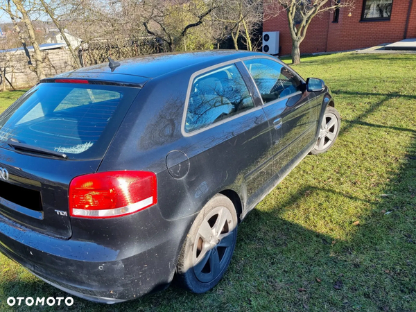 Audi A3 2.0 TDI DPF Attraction - 4