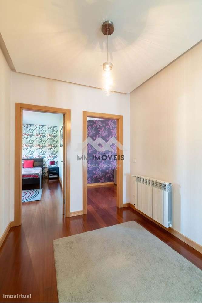 Moradia T4 | Piscina | Jardim | 4 frentes | Praia Fluvial-53