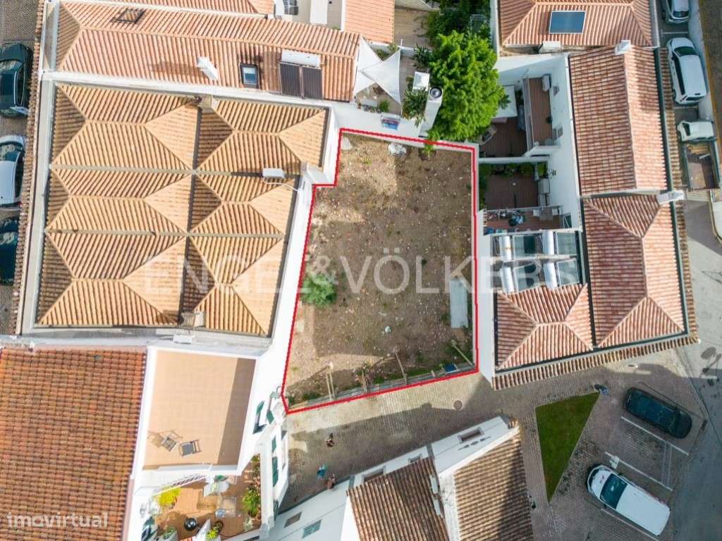 Terreno urbano à venda no centro histórico de Tavira - Grande imagem: 4/23