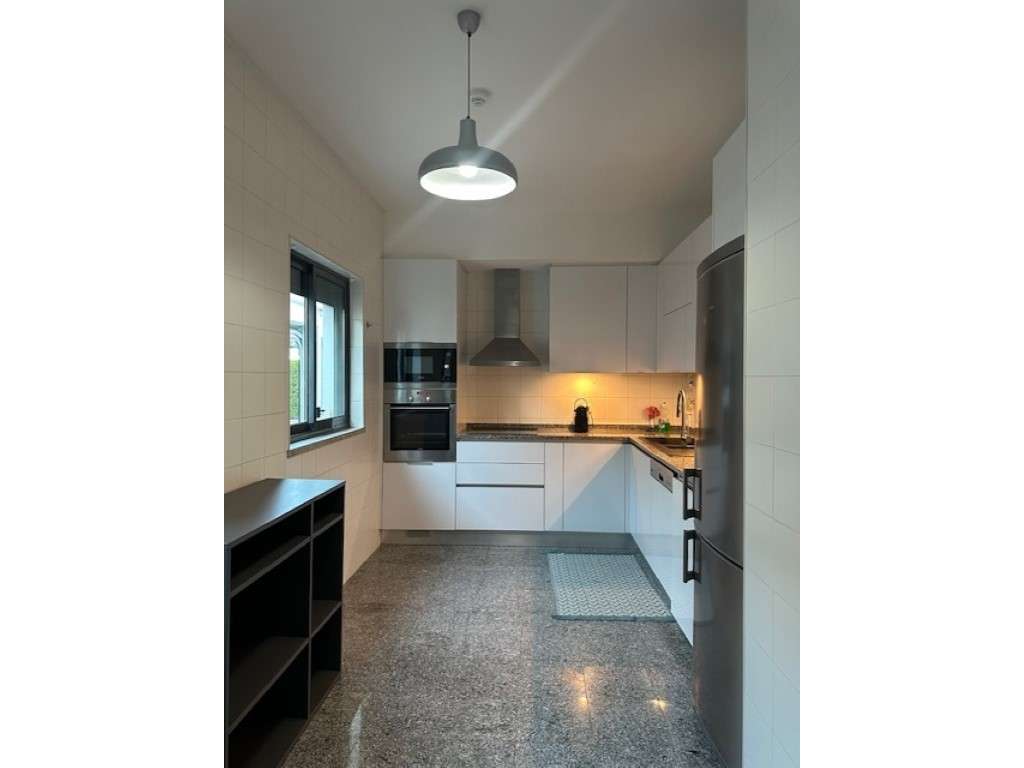 PALMELA - PALMELA VILLAGE - MORADIA T5 DE 2 PISOS, PISCINA E GARAGE... - Grande imagem: 4/60