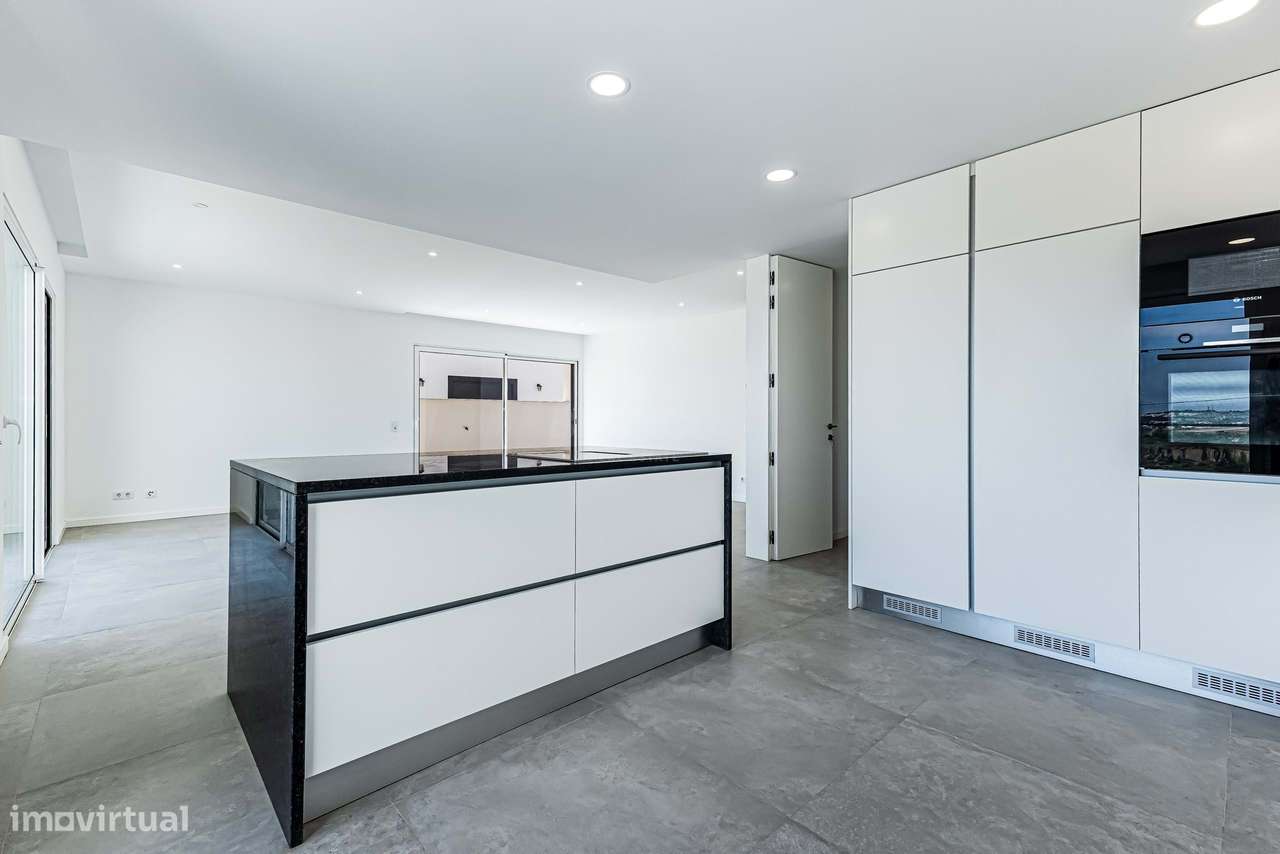 Moradia Contemporânea T3 com Garagem | Mexilhoeira Grande-6