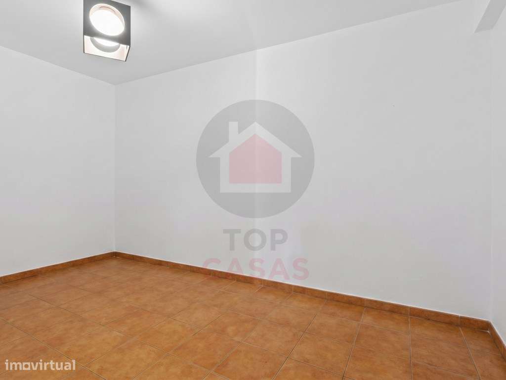 Moradia T3 com Piscina e Terreno em Osseira - Carvalhal Benfeito-23