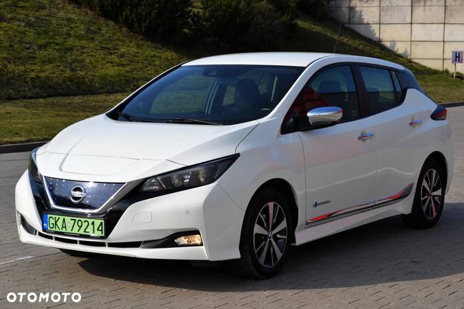 Nissan Leaf 40kWh N-Connecta - 1