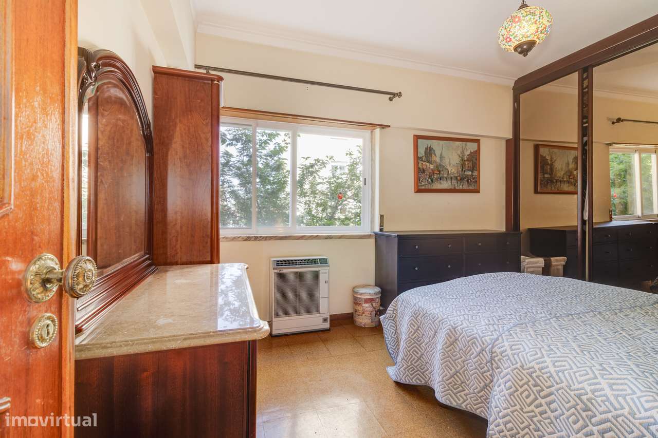 APARTAMENTO T3 | LUGAR DE PARQUEAMENTO | PÓVOA DE SANTO ADRIÃO-12
