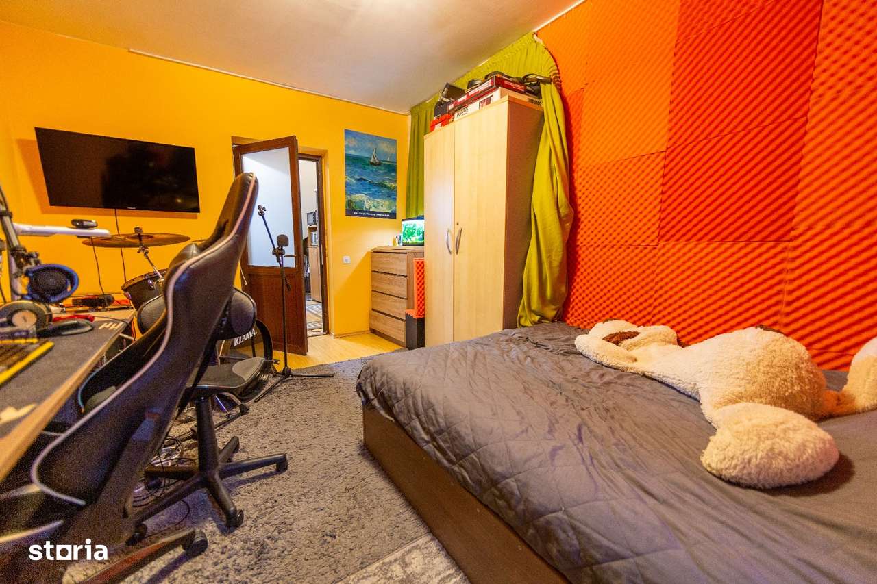 Schimb 4 camere in centrul Brasovului cu 2 camere + diferenta - Imagine principală: 4/20