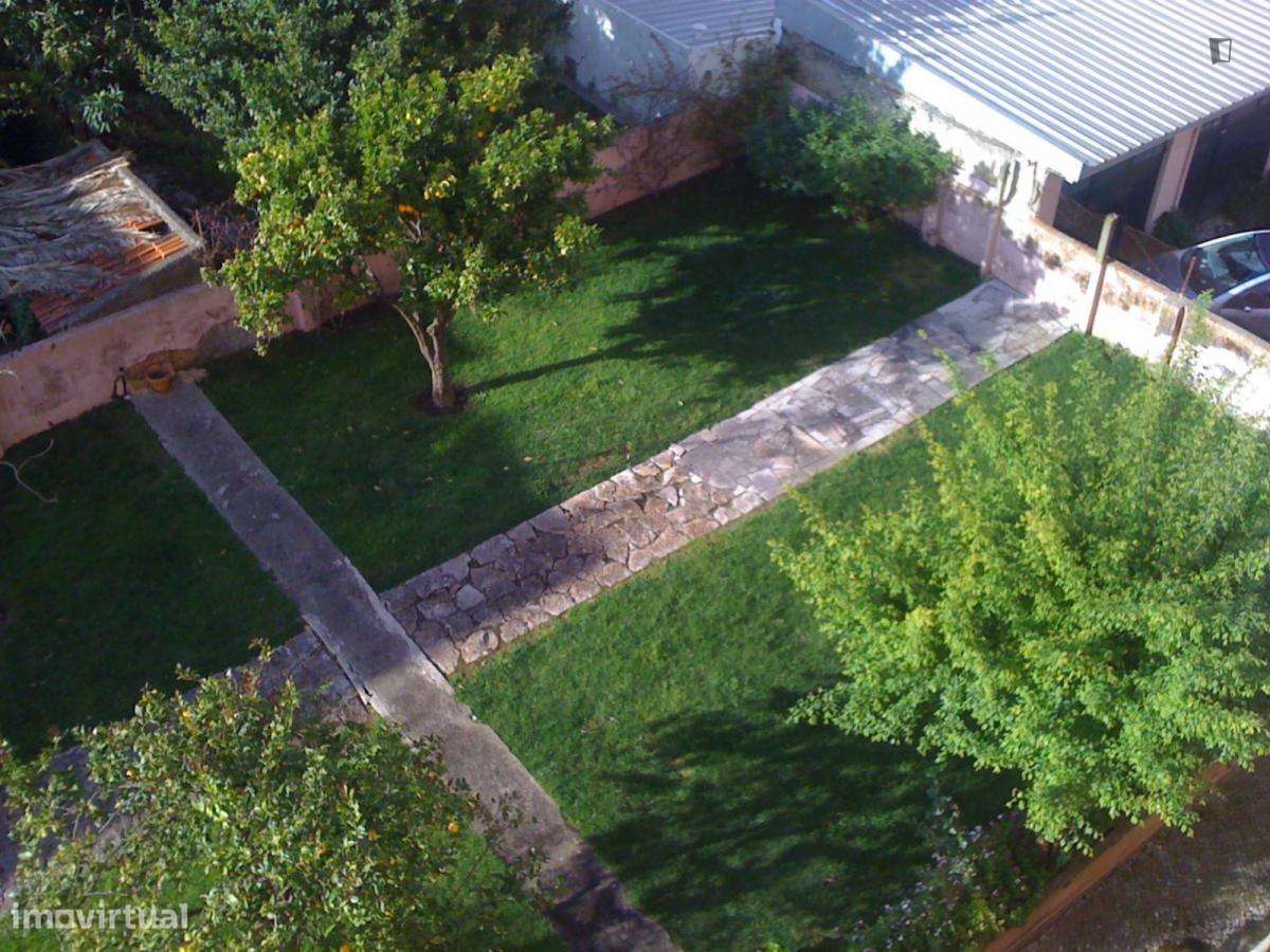 Quarto - localizado em Alvalade Lisbon - Grande imagem: 3/7