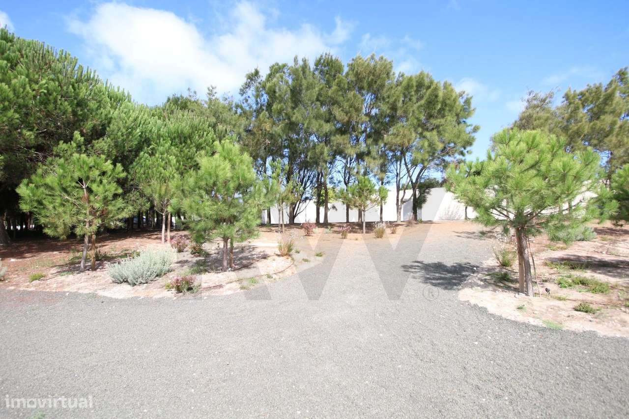 Moradia de Elegância Contemporânea no Coração do Bom Sucesso Resort - Grande imagem: 5/47