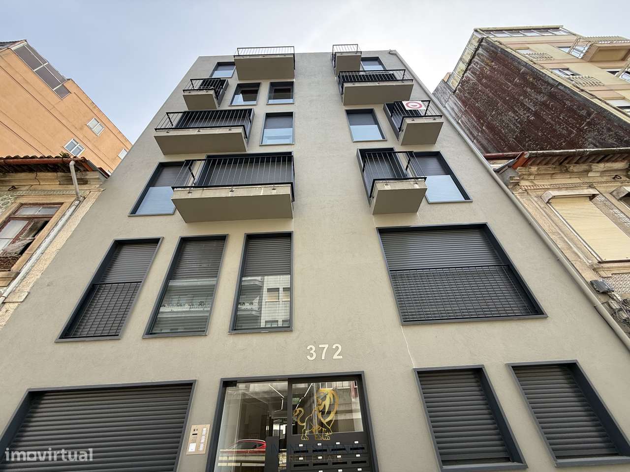 Apartamento Novo T0 com Jardim-27