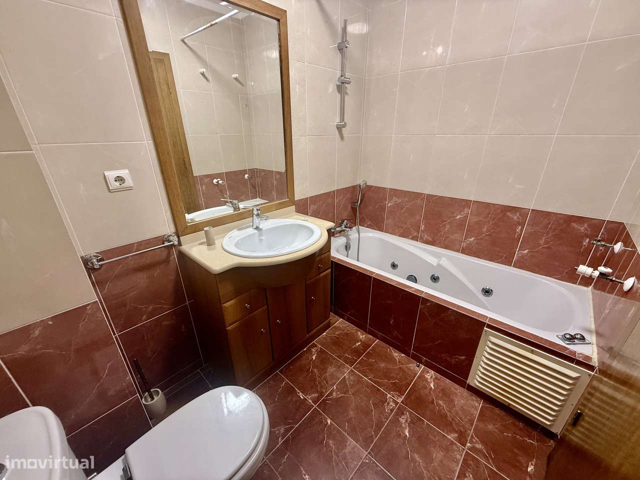 Apartamento T2 com varanda e garagem - vista praia, São Martinho Porto-13