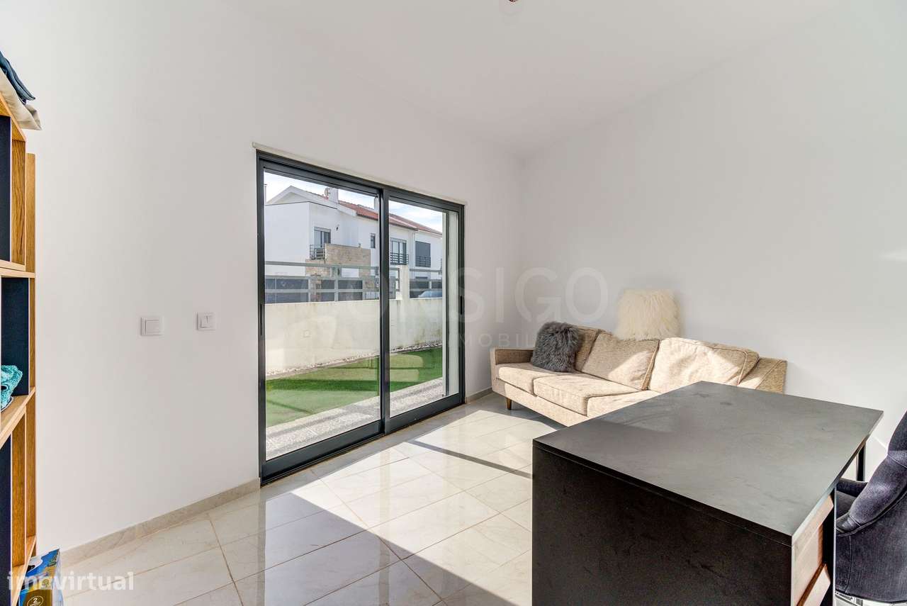 Moradia com 170 m², jardim, zona de barbecue e estacionamento para dua-25