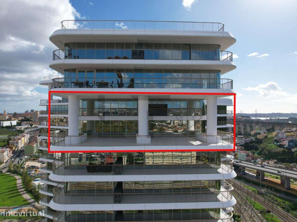 Apartamento T6 Duplex na Infinity Tower com Vista de Monsanto e de ... - Grande imagem: 3/60