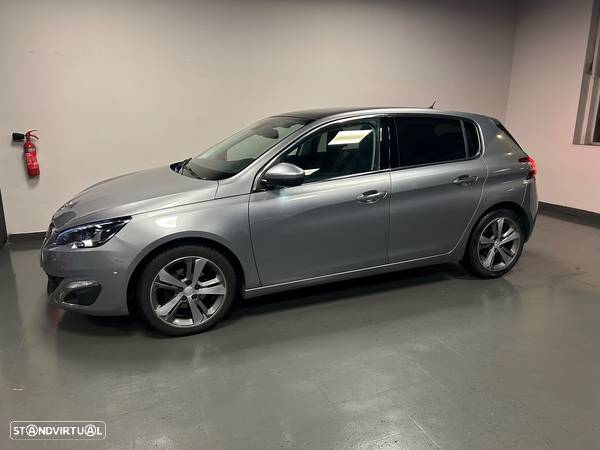 Peugeot 308 1.2 PureTech Allure Full LED - 37