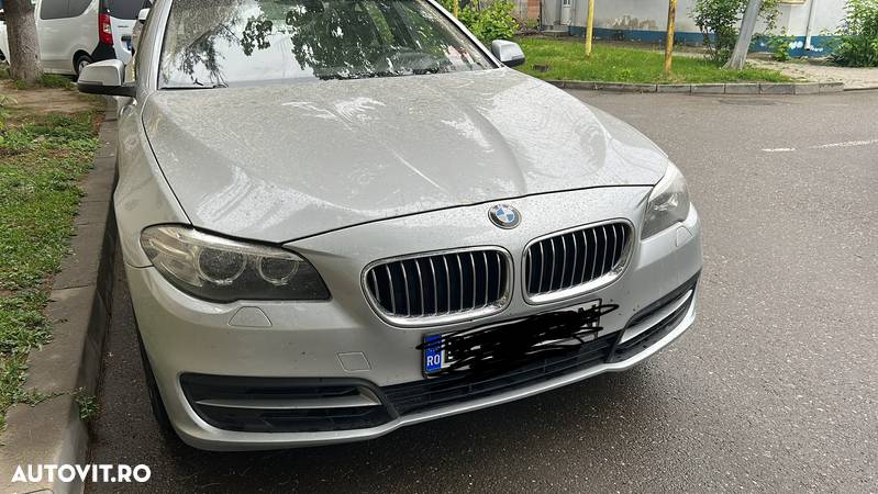 BMW Seria 5 525d xDrive - 5