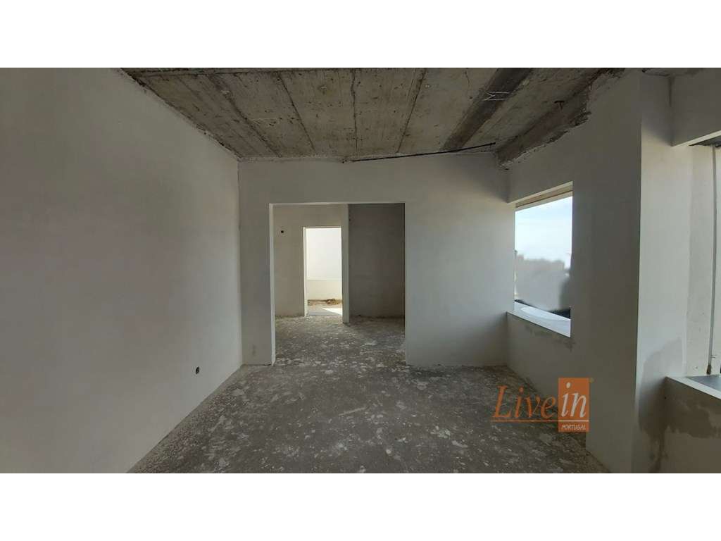 Moradia T4 Nova com Piscina e Jardim em Condomínio Privado em Mafra-19