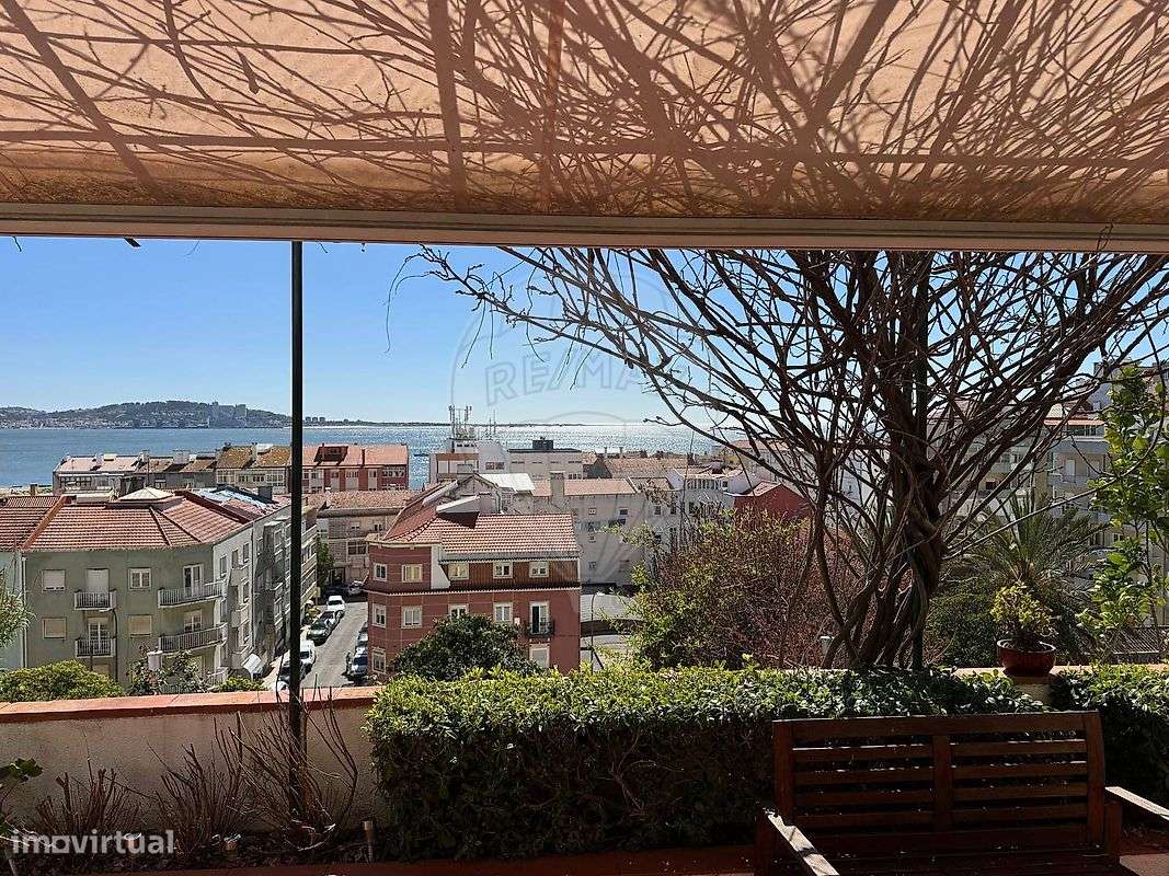 Moradia T6 para venda - Grande imagem: 3/9