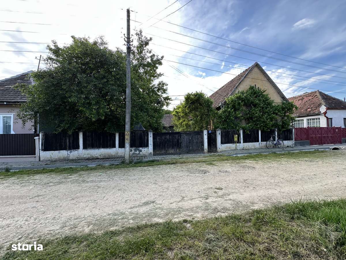 Casă DE VANZARE in Crăiești  (Comuna Adamuș) - Imagine principală: 2/20