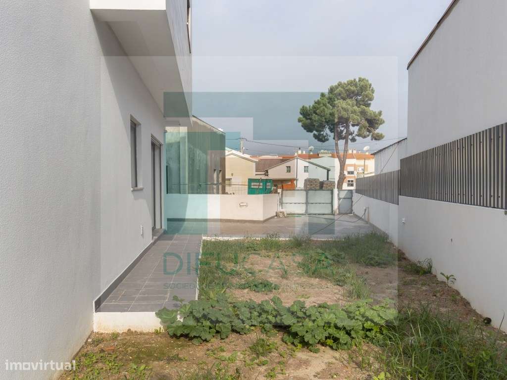 R128 Moradia T6 Azeitão-51