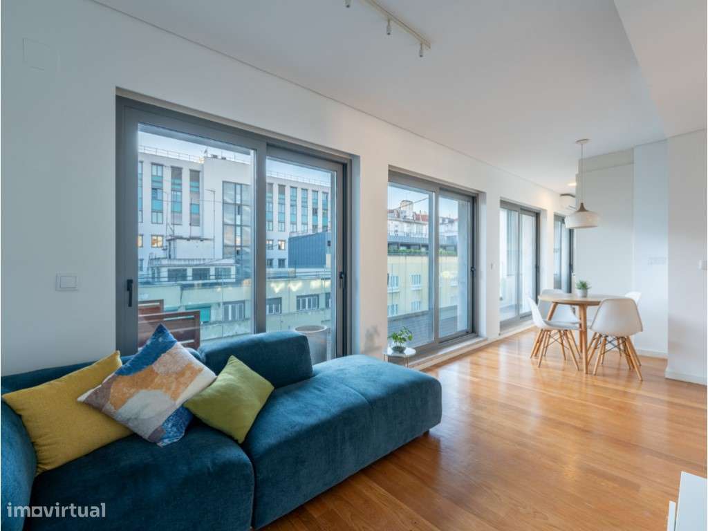 Apartamento T2 com rooftop e terraço junto à Avenida da Liberdade - Grande imagem: 3/25