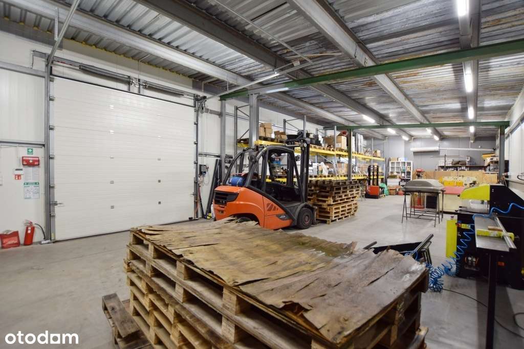 Niezależna nieruchomość biurowo - magazynowa-10