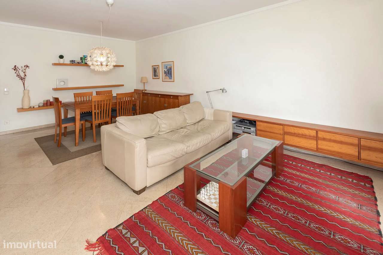Apartamento T3 Miraflores - Oeiras com Garagem Box-16