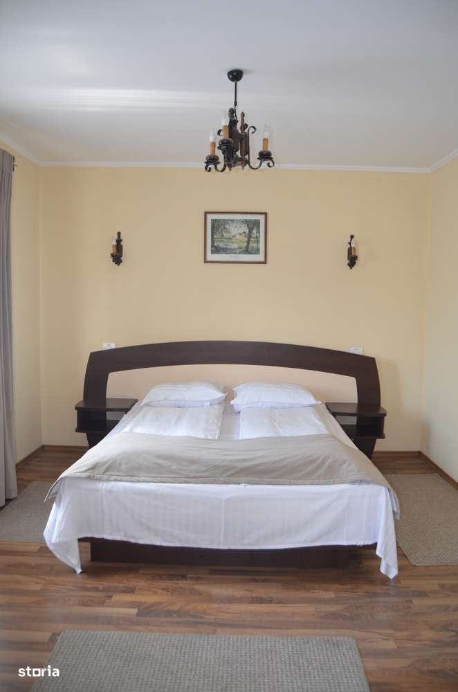 Casă spațioasă cu 10 camere, în apropiere de munte si partie - Imagine principală: 5/20