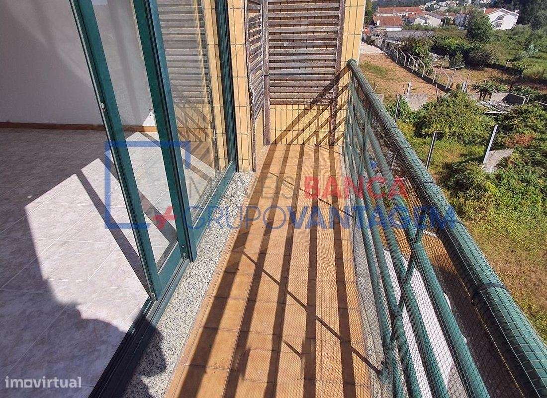 Apartamento T3 com garagem para venda em Pedroso, V.N. Gaia - Grande imagem: 5/18
