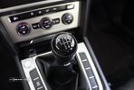 VW Passat 2.0 TDI (BlueMotion ) Comfortline - 29