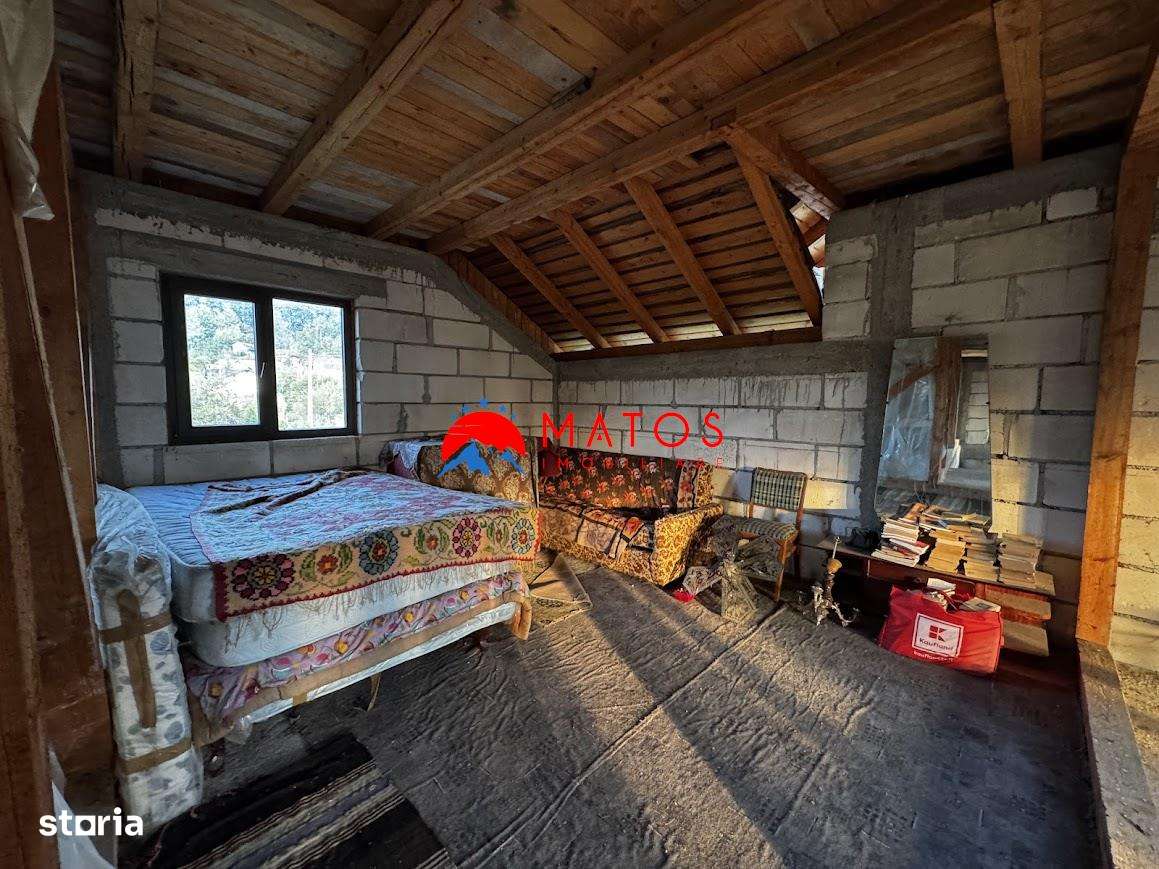 Casa de vânzare în Varbilau, la granita cu Alunis – teren 1921 mp locu-5