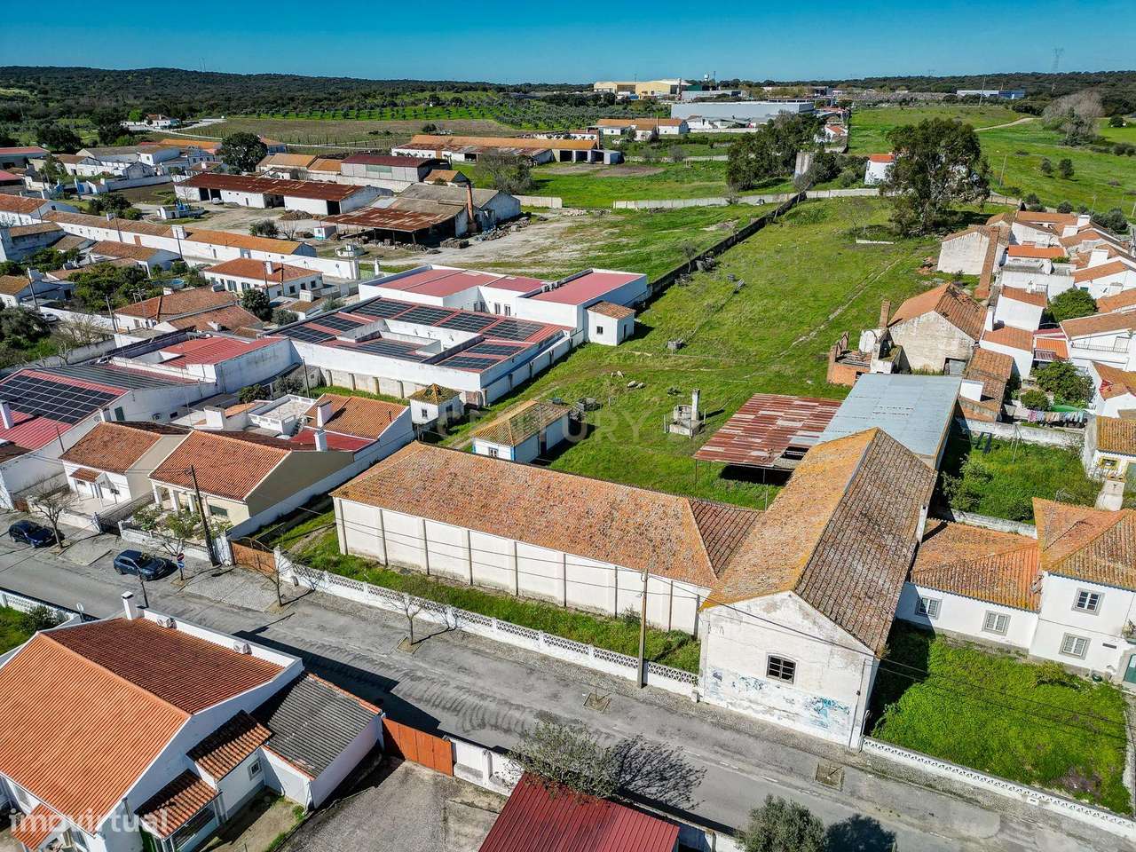 Terreno Urbano na Azaruja – 7.712m² em Zona de Expansão H1 - Grande imagem: 2/39