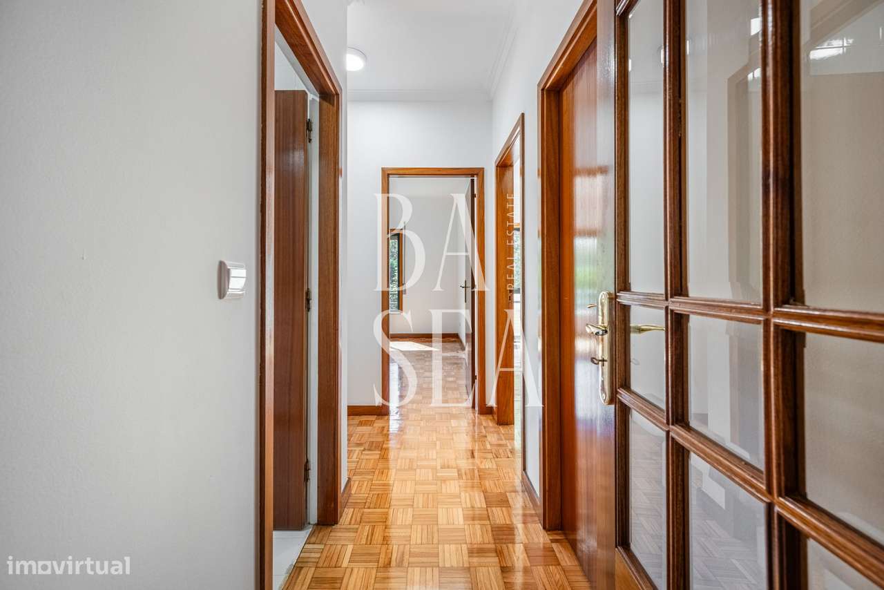 Apartamento T3 com garagem box em São José de São Lázaro Braga-7