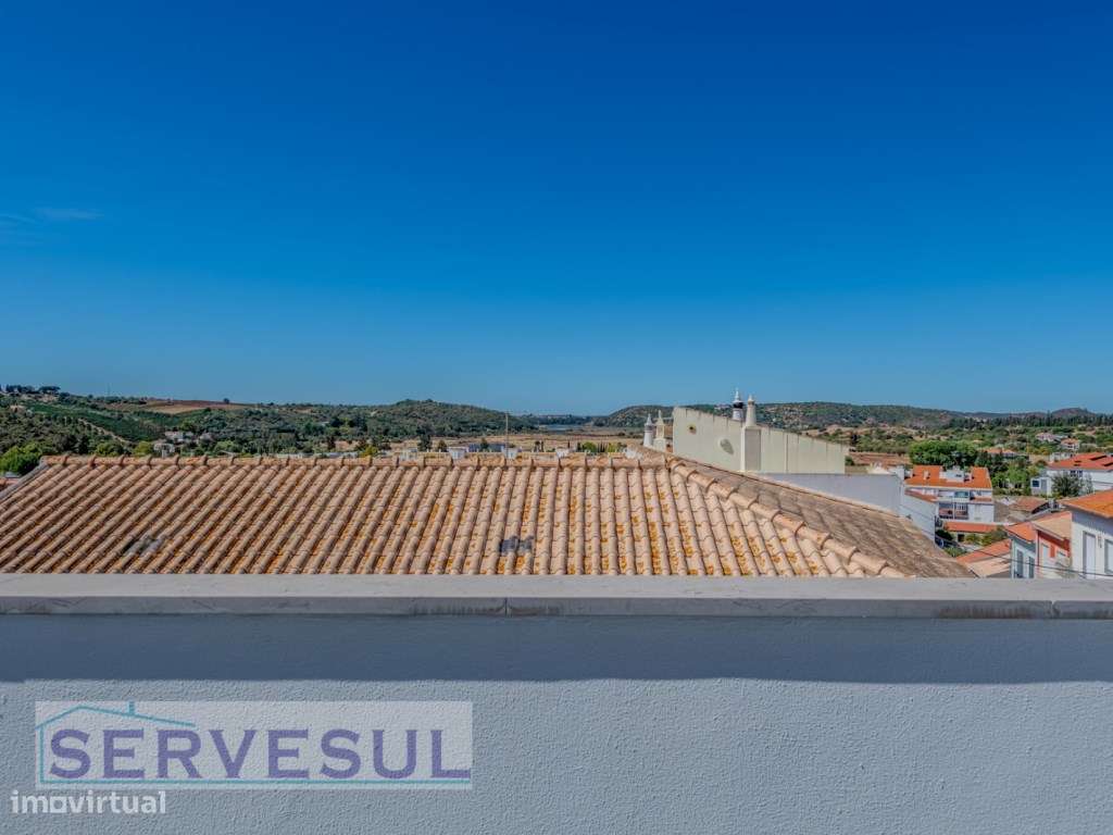 Nova Moradia de 2 pisos composta por 1 quarto, totalmente renovada,...-19