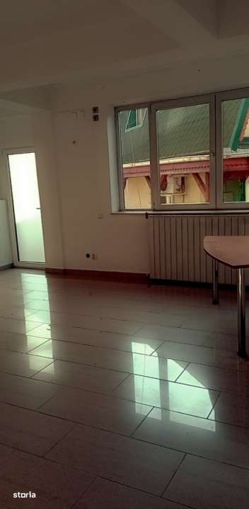 Spatiu Comercial | Piata Romana  | 3 minute de Metroul Piata Romana| - Imagine principală: 4/10