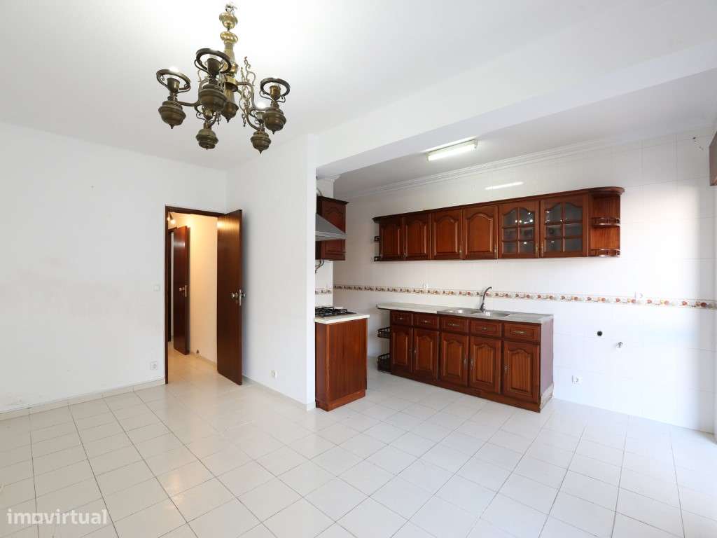 Apartamento T2 com terraço a dois passos da praia, no centro da Nazaré-6