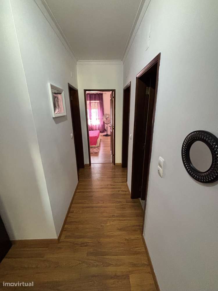 Apartamento T4 à venda no centro do Montijo-13