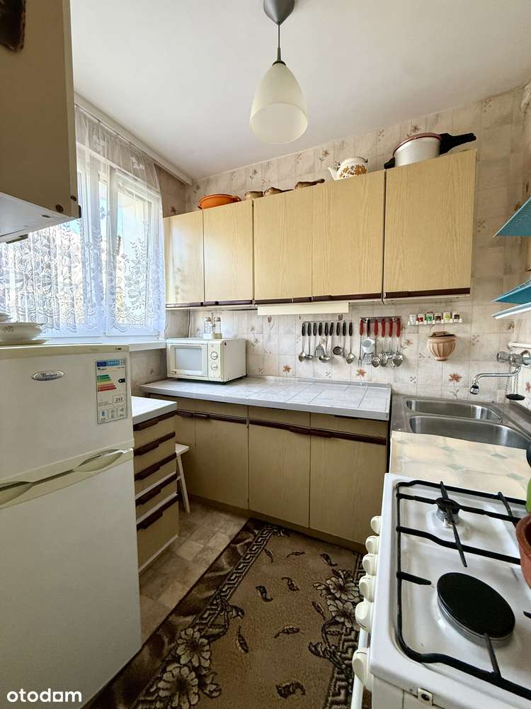 Do sprzedania 2 pokojowe mieszkanie w Dzierżoniowie, osiedle Błękitne-5