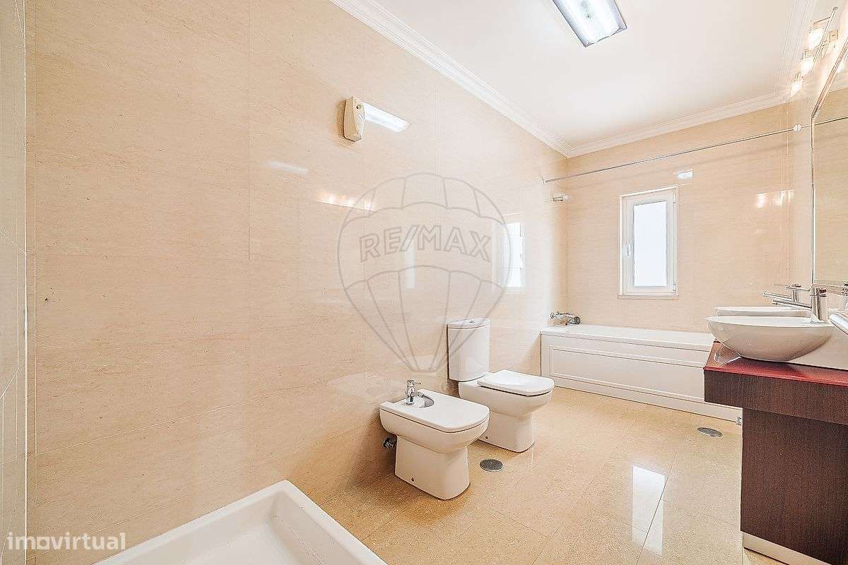 Moradia T4 para venda-28