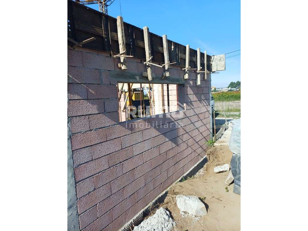 Moradia Unifamiliar V3 Térrea - Arquitetura Moderna-13