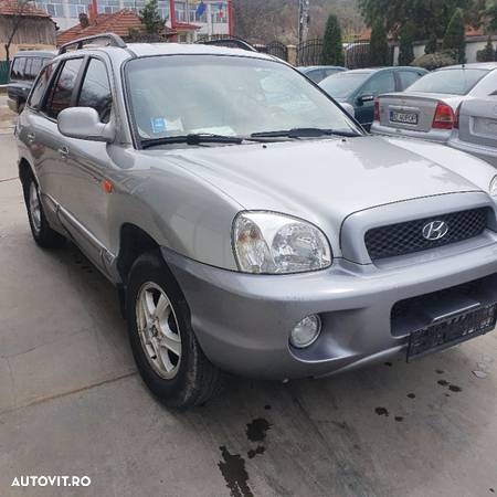 Dezmembram Hyundai Santa Fe 2.0 CRDI 2005 - 2