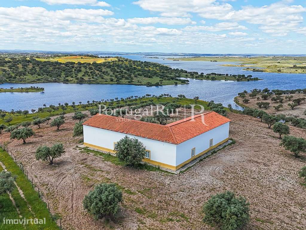 Herdade no Grande Lago do Alqueva - Projeto Turístico Aprovado (T10) - Grande imagem: 4/30