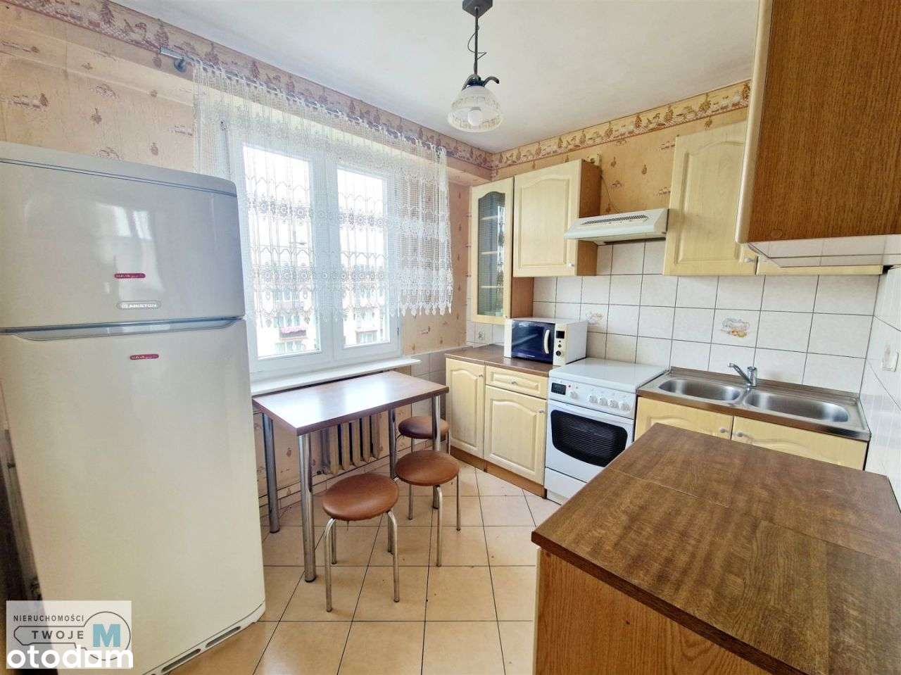 2 pokojowe mieszkanie z balkonem - Os. Bocianek - Pełny obrazek: 2/14